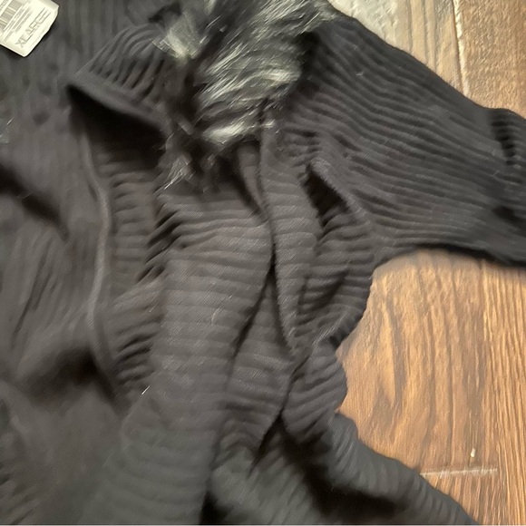 Faux fur collar cardigan NWT - Picture 4 of 6